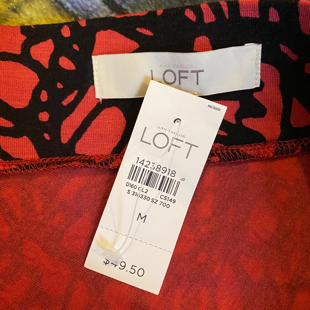 Loft Ladies skirt. - Picture 2 of 3